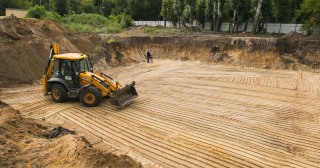 Разработка котлована Щербинка, цена от 306 руб./м3.